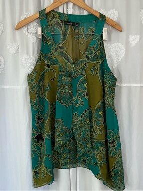 Apt. 9 Teal and Olive Paisley Sleeveless V-Neck Women’s Sheer Top